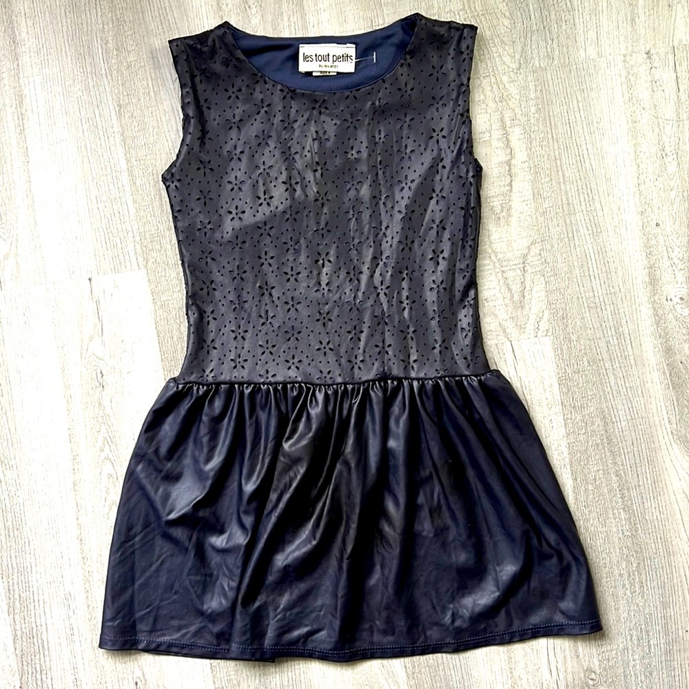 Les Tout Petits dress
